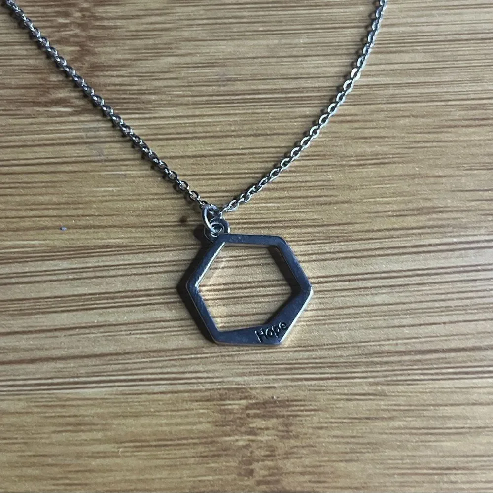 New Elegant Silver HOPE Hexagon Pendant Necklace